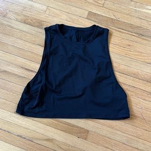 Cropped Lululemon Muscle Tank